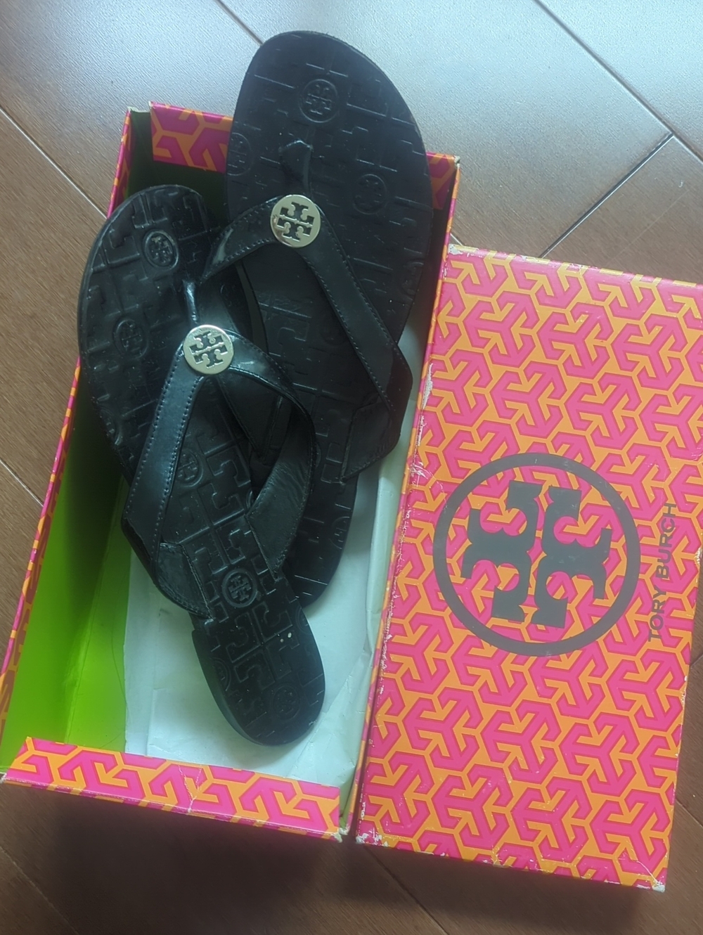 Tory Burch - Thora Patent Leather Sandal Thong
